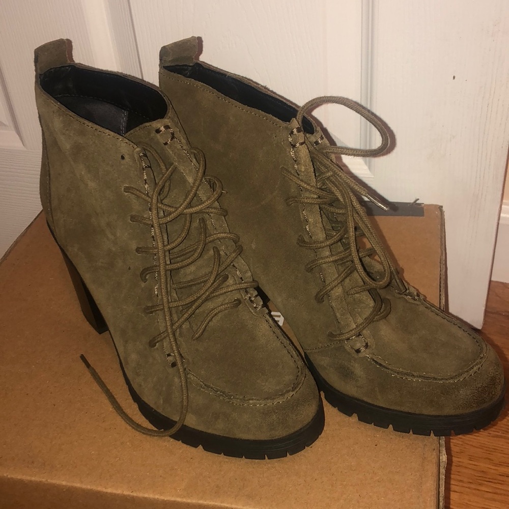 SAM EDELMAN Army Green Suede Heeled Boots